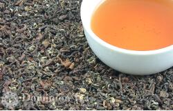 Golden Buddha Oolong Tea, Dry Leaf and Liquor